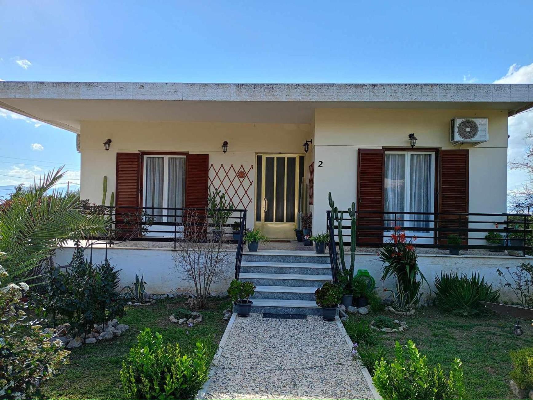 נאפפליו Serene Country House מראה חיצוני תמונה
